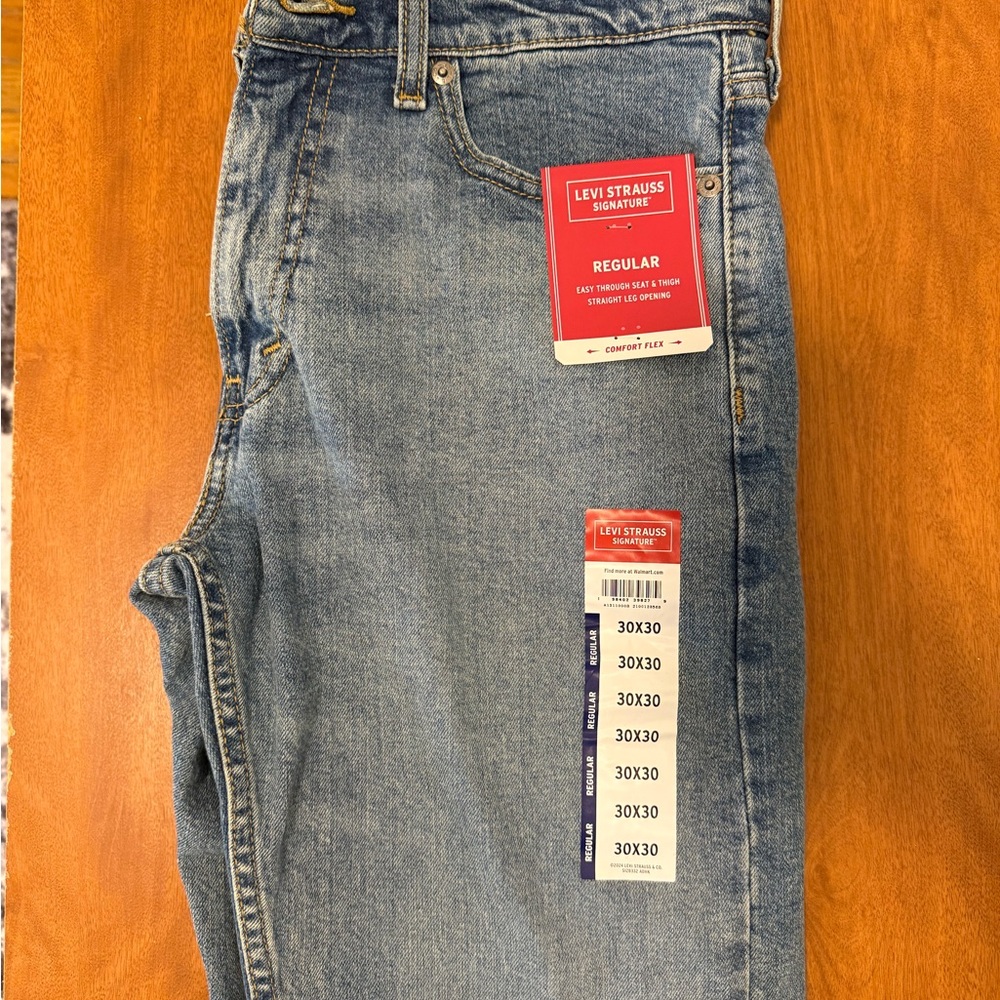 Levi's Signature Men's Light Blue Straight Jeans